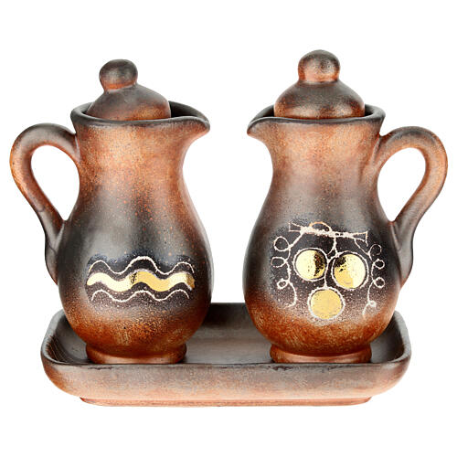 Ceramic amphora cruet set 4