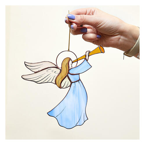 Ángel con flauta de vidrio colorido para colgar 2