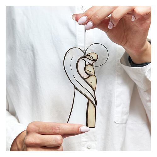 Anjos abraçados em vidro colorido 2