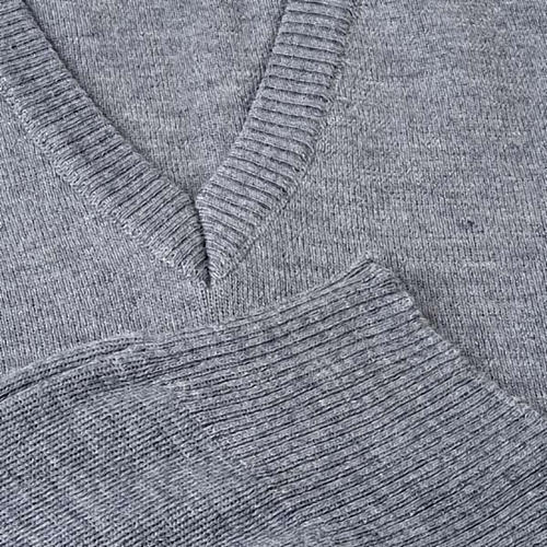 V-neck light grey waistcoat 3