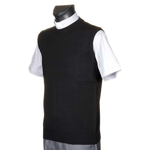 Crew-neck woollen waistcoat 2