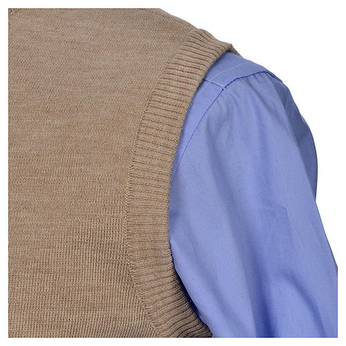 Gilet ras du cou beige 3