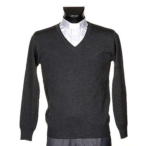V-neck dark grey pullover 1