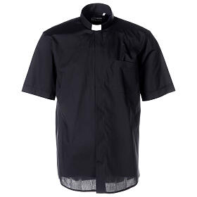Schwarzes Collar-Baumwollmischhemd mit kurzen Ärmeln. Cococler