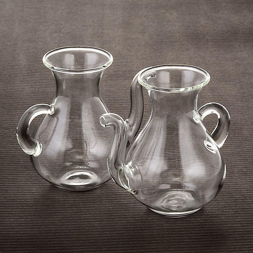 Cruets in glass with spout 3