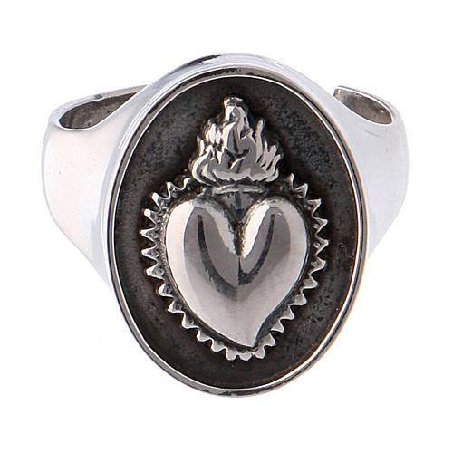 Ring in burnished silver with votive heart 2