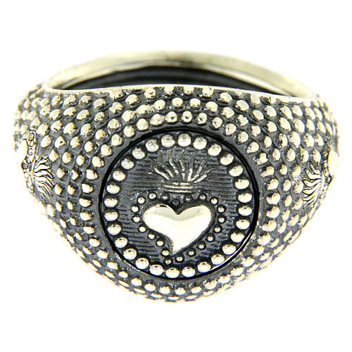 Silver ring votive heart engraving 2