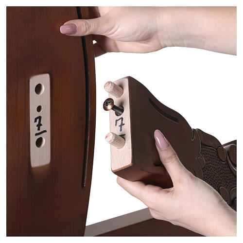 Sanctuary kneeler 8