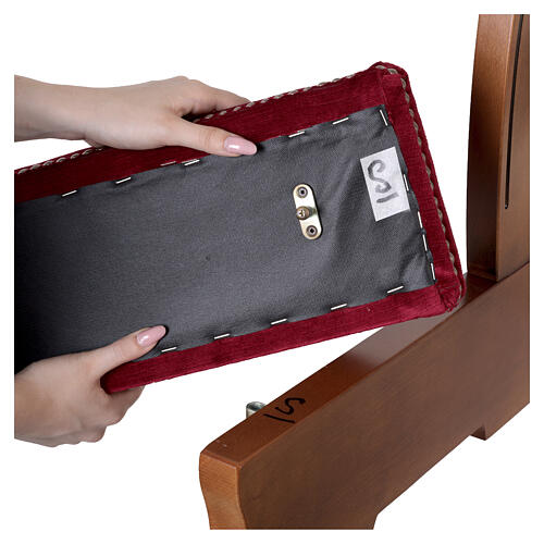 Inginocchiatoio testimoni legno noce velluto 7