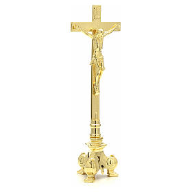 Cruz y candelabros para altar de latón
