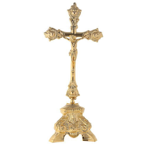 Croix et chandeliers en laiton doré 2