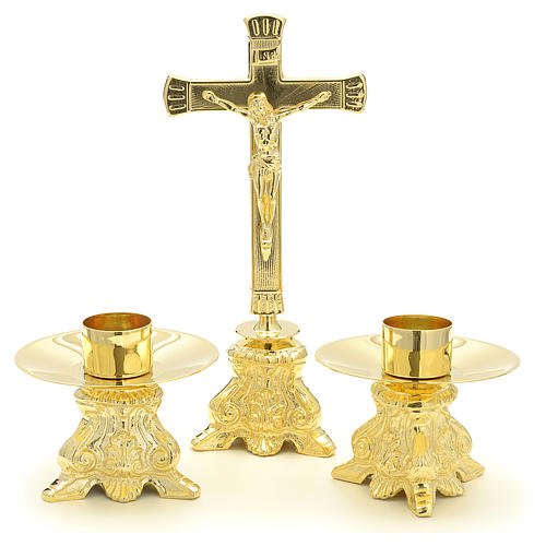 Altargarnitur Kerzenleuchter und Kreuz 1