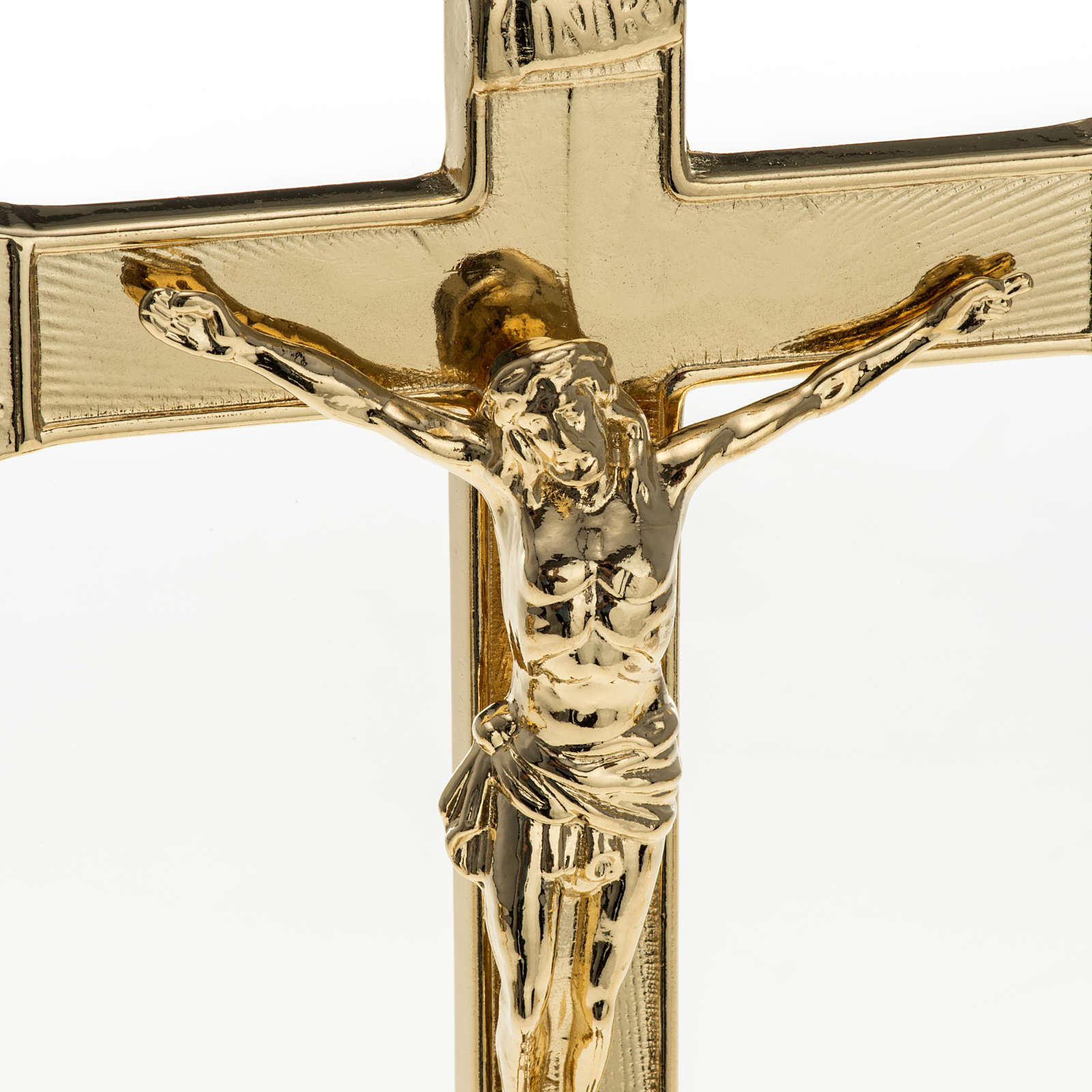 Altar cross and candlesticks in brass online sales on HOLYART.co.uk