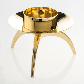 Altarkreuze mit Kerzenhaltern: Kerzenleuchter und Kreuz Altarkreuze mit Kerzenhaltern: Kerzenleuchter und Kreuz