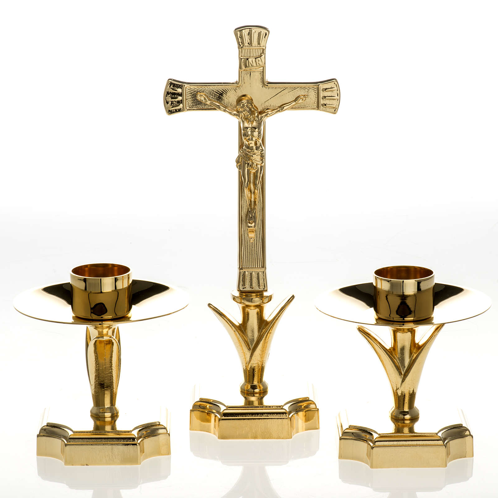 Altar Crucifix And Candlesticks In Brass | Online Sales On HOLYART.co.uk