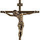 Cruz de mesa y candelabros bronce fundido oxidado s2