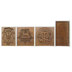 Ambones, reclinatorios, mobiliario religioso: Altar de madera maciza entallada a mano