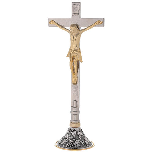 Krzyż ze świecznikami na ołtarz, podstawa motyw winogron i liści 5