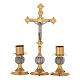 Crucifixo decorado e castiçais de altar latão dourado 24K com espigas s1