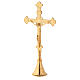 Altarset aus Kreuz und zwei Leuchtern aus glänzendem vergoldetem Messing, 30 cm s2