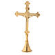 Altarset aus Kreuz und zwei Leuchtern aus glänzendem vergoldetem Messing, 30 cm s4