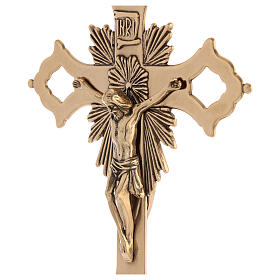 Altar cross with candlesticks and Byzantine cross, simple base, polished brass