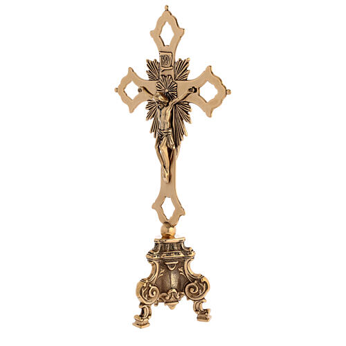 Altar cross with candlesticks and Byzantine cross, simple base, polished brass 5