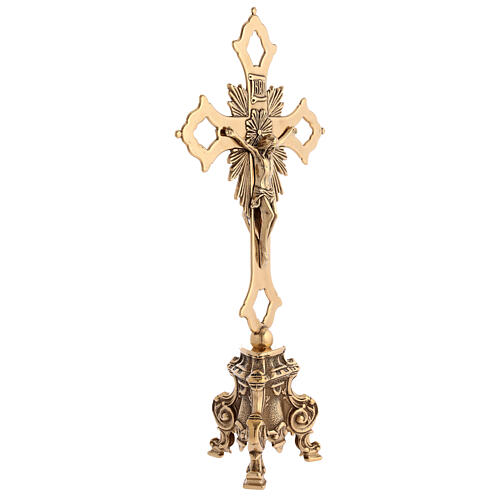 Altar cross with candlesticks and Byzantine cross, simple base, polished brass 7