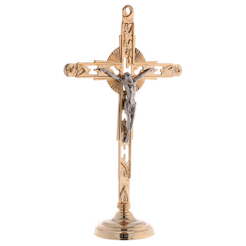 Conjunto altar crucifixo bicolor castiçais latão 7