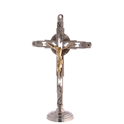 Conjunto altar dois castiçais cruz bicolor latão 2