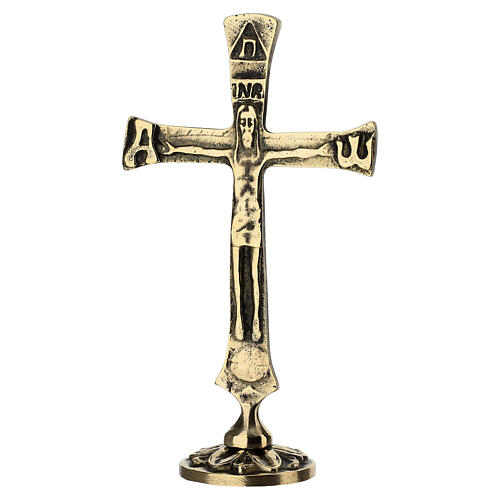 Cruz Neocatecumenal latón dorado 24q base 15 cm 1