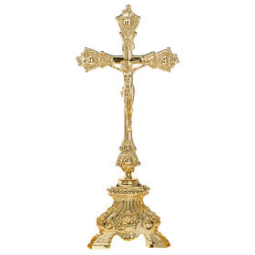 Krucyfiks ołtarzowy na podstawie świecznikowej w stylu barokowym – pozłacany mosiądz, 45 cm
