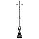 Cruz de altar plateada base barroca decoración hojas de acanto 65 cm s1