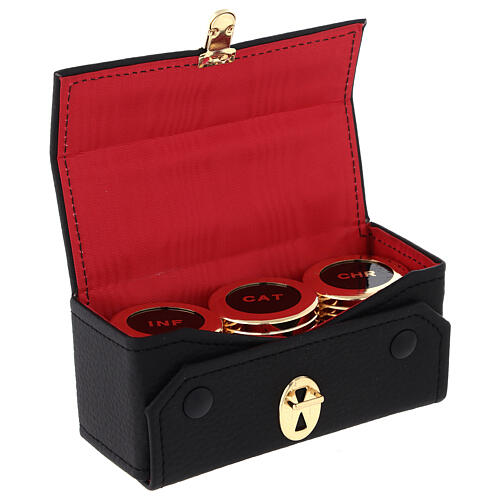 Chrismatory set: case with gold-plated vases 4