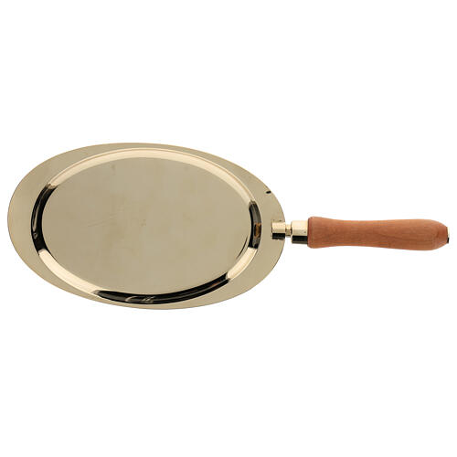 Communion plate in brass with wooden handle 3
