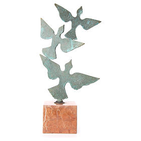 Composition of doves with marble base, 55cm