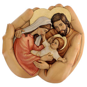 Heilige Familie in Händen – bemaltes Flachrelief aus Lenga-Holz – 30 × 30 cm – Peru