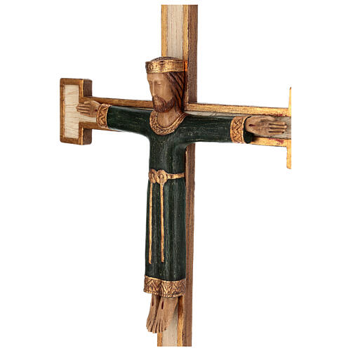 Crucifix en pierre Jésus Prêtre et Roi croix blanche 5