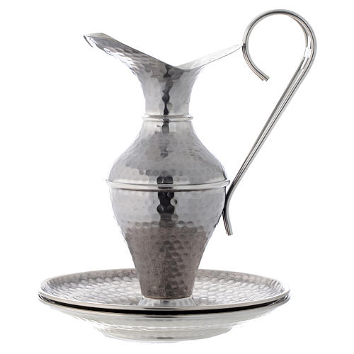 Hammered ewer and basin 1