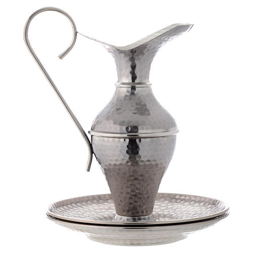 Hammered ewer and basin 2