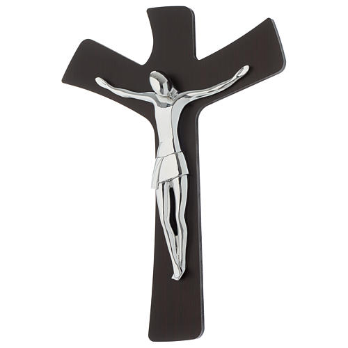 Crucifixo estilizado acabamento wengé e placa prateada 30x45 cm 2