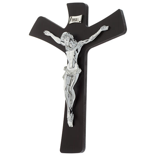 Crucifix bois stylisé avec corps planque argentée 3