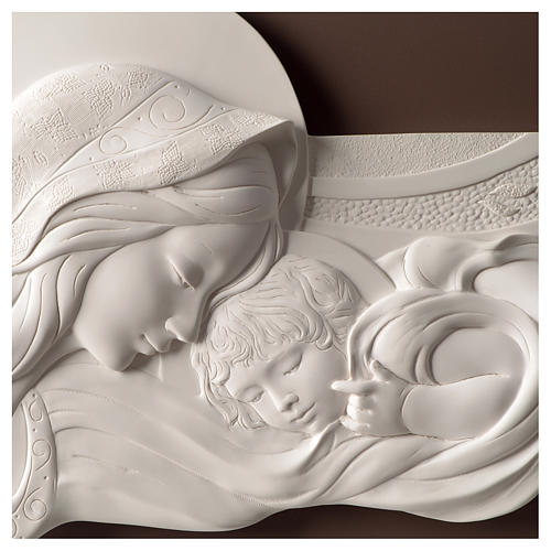 Madonna and Child, bas-relief in resin and wood 25x55 cm 2