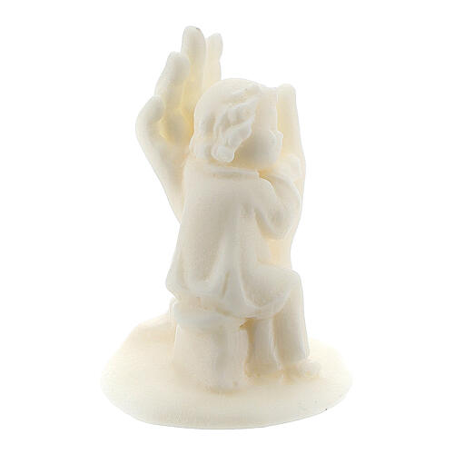 Little angel resting on hand figurine, boy version 3