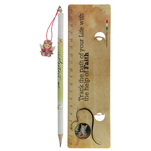Kleines rosa Andenken auf Englisch mit Bleistift und Lineal 2