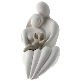 Resin favour, 5.5 in, sitting family with dove-coloured baby
