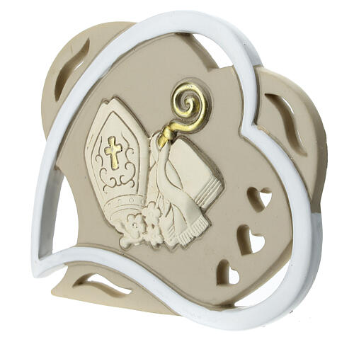 Heart-shaped favour with Confirmation symbols, white and taupe, 4 in 2