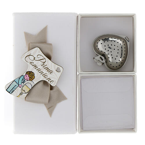 Holy Communion favour: magnet and heart-shaped infuser, chalice with boy, 5.5x3x1.5 in 2