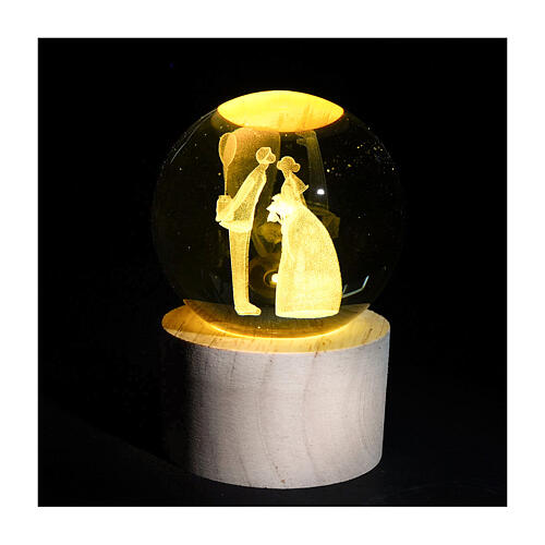 Hochzeitsglobe aus Kristall mit beleuchtetem Holzsockel 9 cm 4