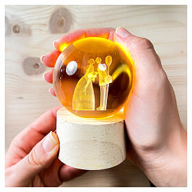 Bomboniera globo sposi cristallo base legno illuminata 9 cm